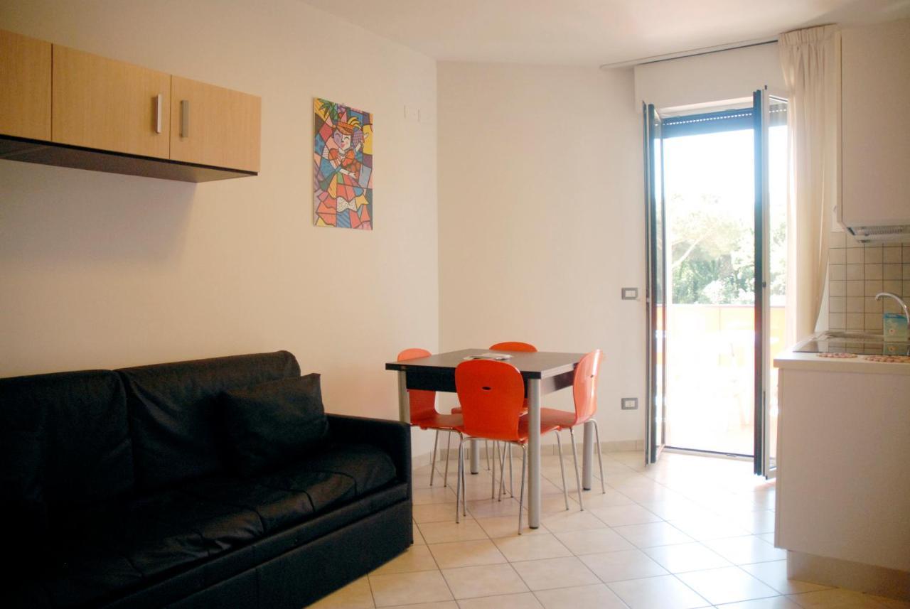 Tropicana Residence Llido Degli Estensi Εξωτερικό φωτογραφία